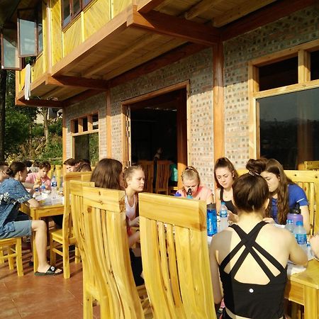 Bac Ha Threeland Homestay Exterior photo