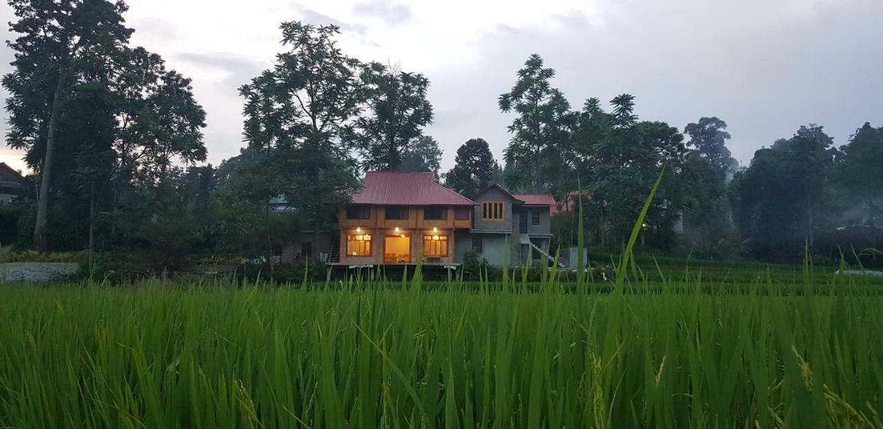 Bac Ha Threeland Homestay Exterior photo